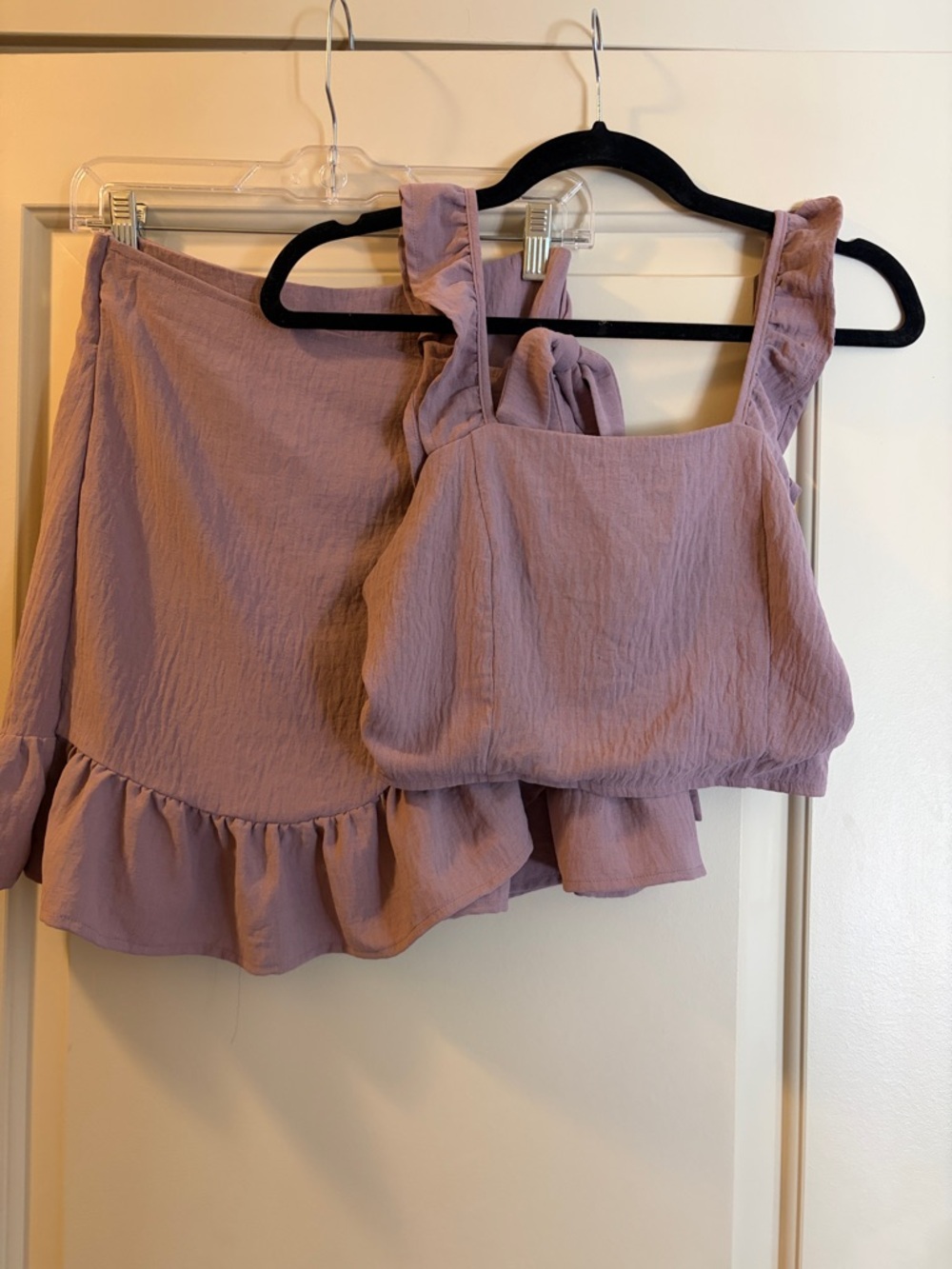 Pink Lily Women’s Skirt and Crop top Set in Lavender 🪻Size Medium